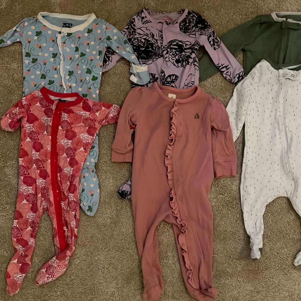 7 Assorted brand long sleeve onesies including Baby Gap and KicKee Pants.